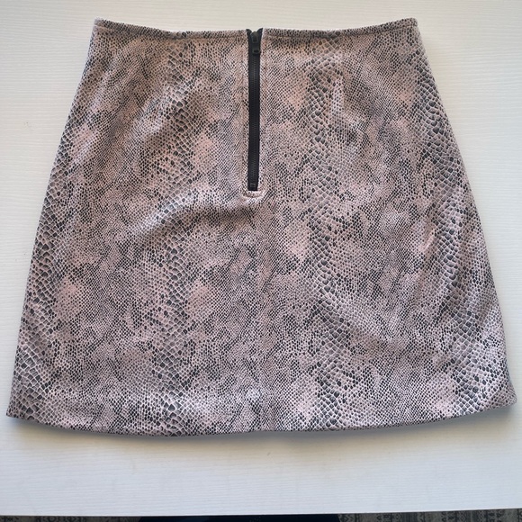 Pink Snakes skin mini skirt XS - Picture 4 of 6